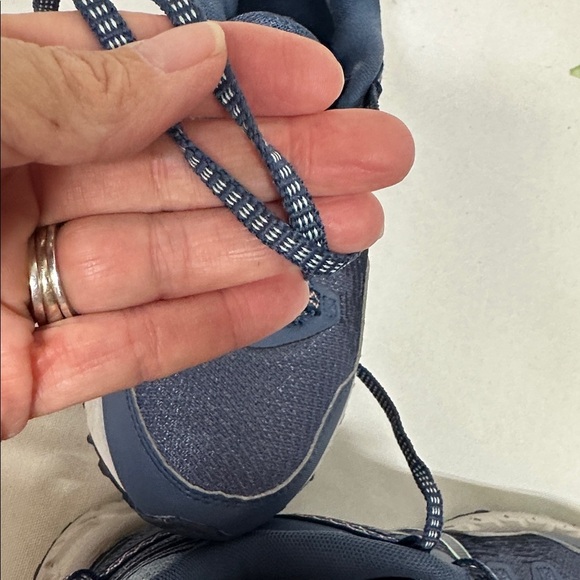 New Balance Women’s 410 V6 Trail Running Shoe Blue / Pink / Aqua Sz 7 - Picture 11 of 11